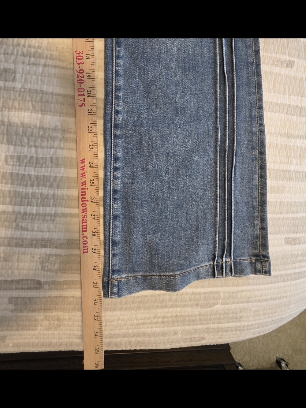 HAPPI Mid-Rise Flare Jeans in Light Blue - Picture 7 of 7